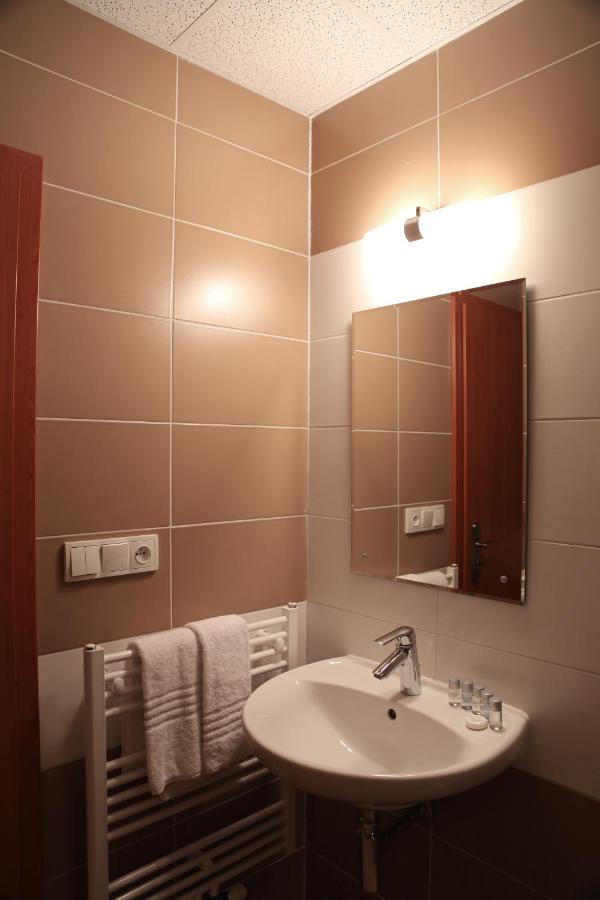 Sporthotel Гостивице Экстерьер фото